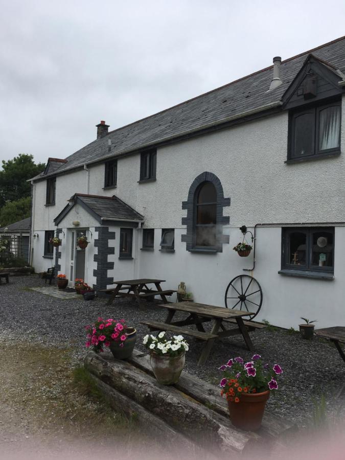 Innis Guest House And Campsite Penwithick Exterior photo